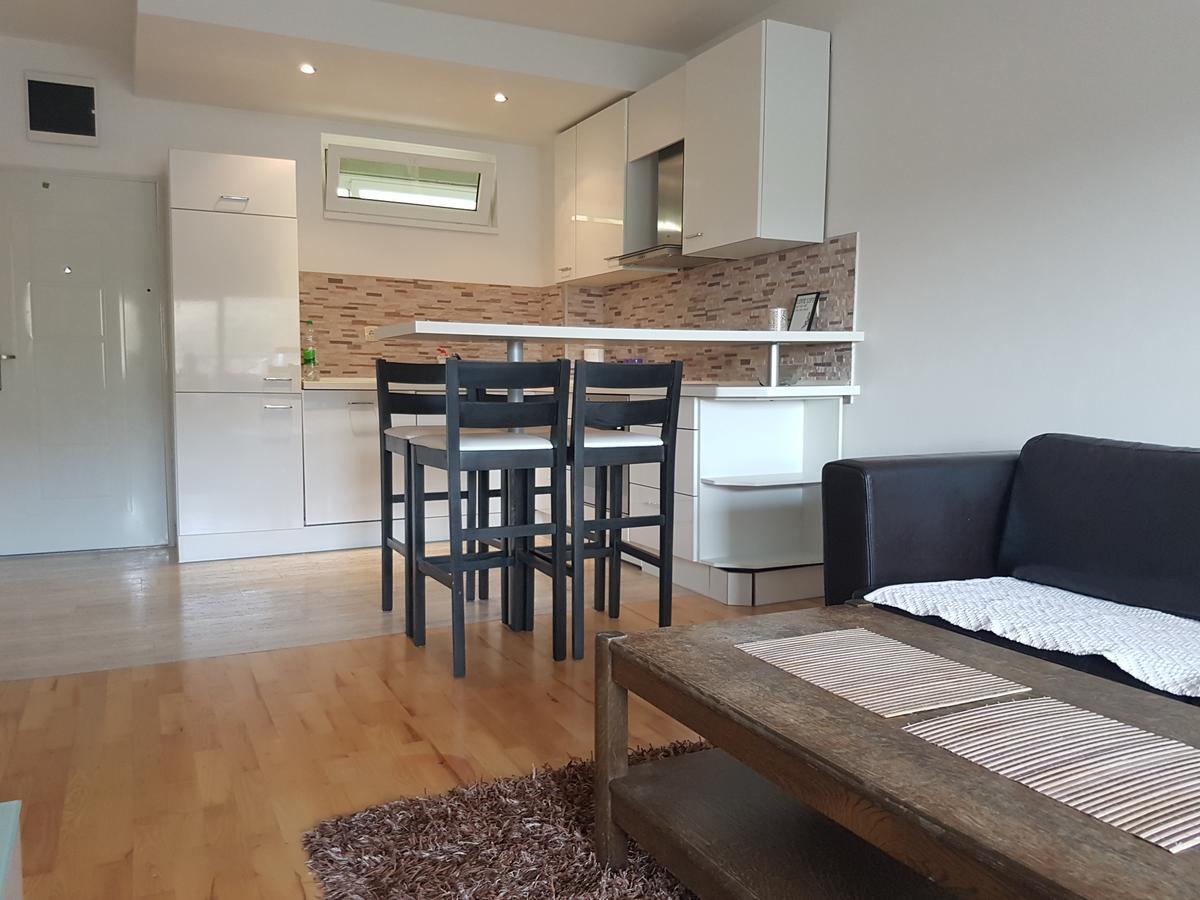 Apartman Srna تريبينيي المظهر الخارجي الصورة